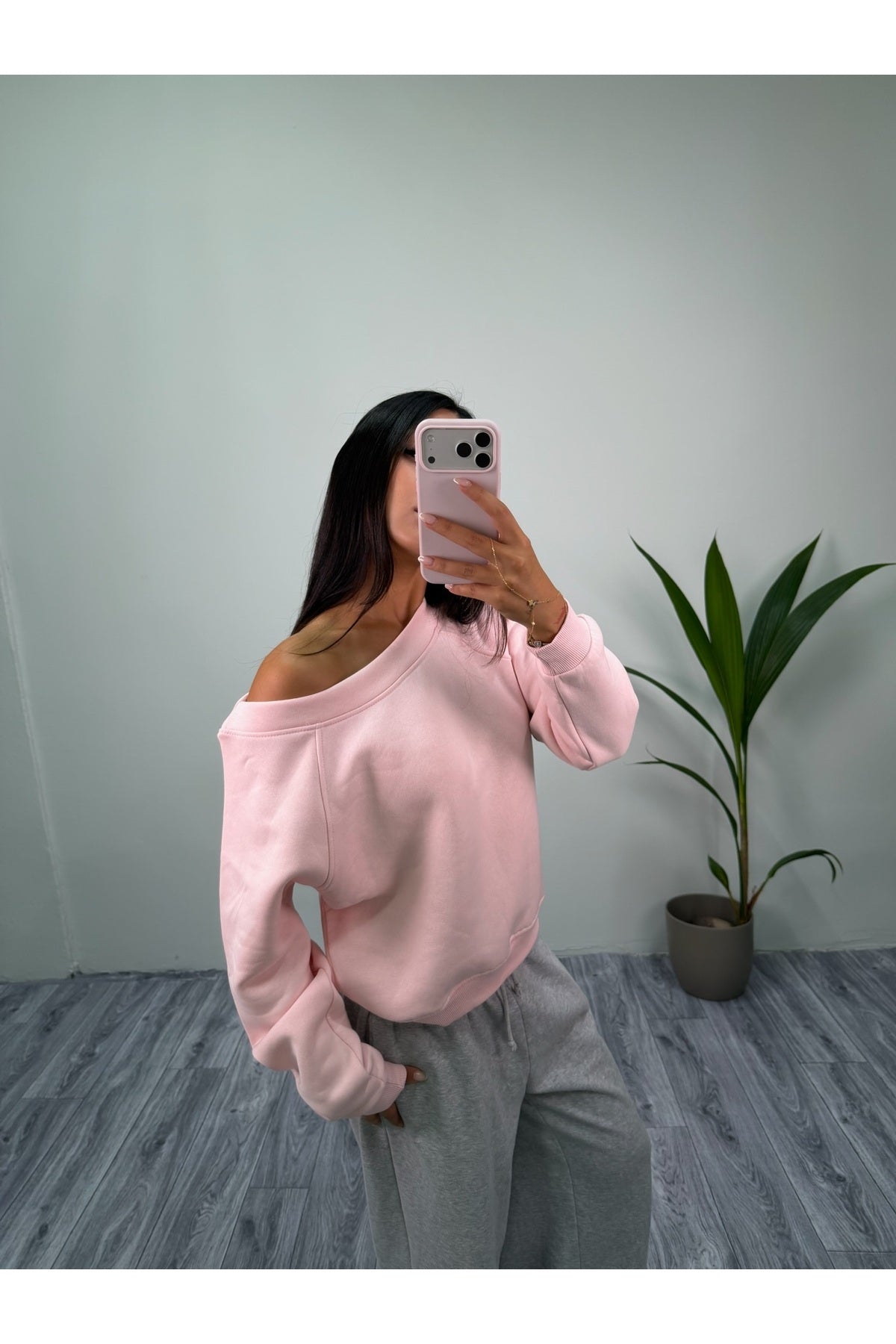 22278 Pembe 4